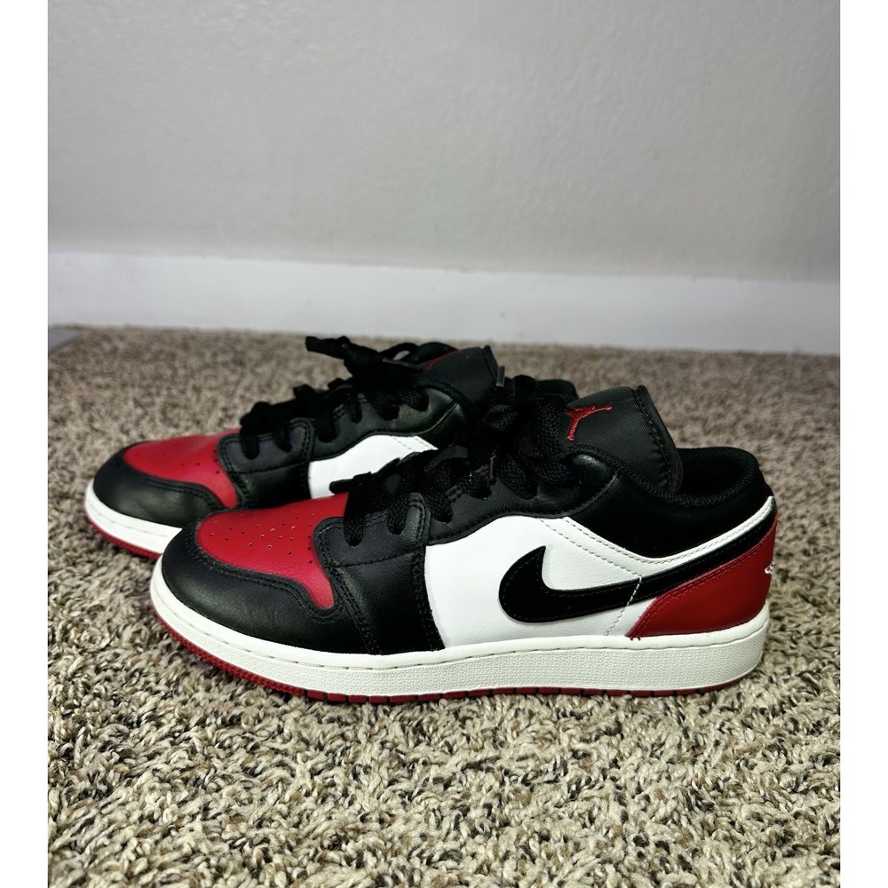 Nike Air Jordan 1 Low Youth Size 6.5Y Bred Toe Shoes Black Red White 553560-161